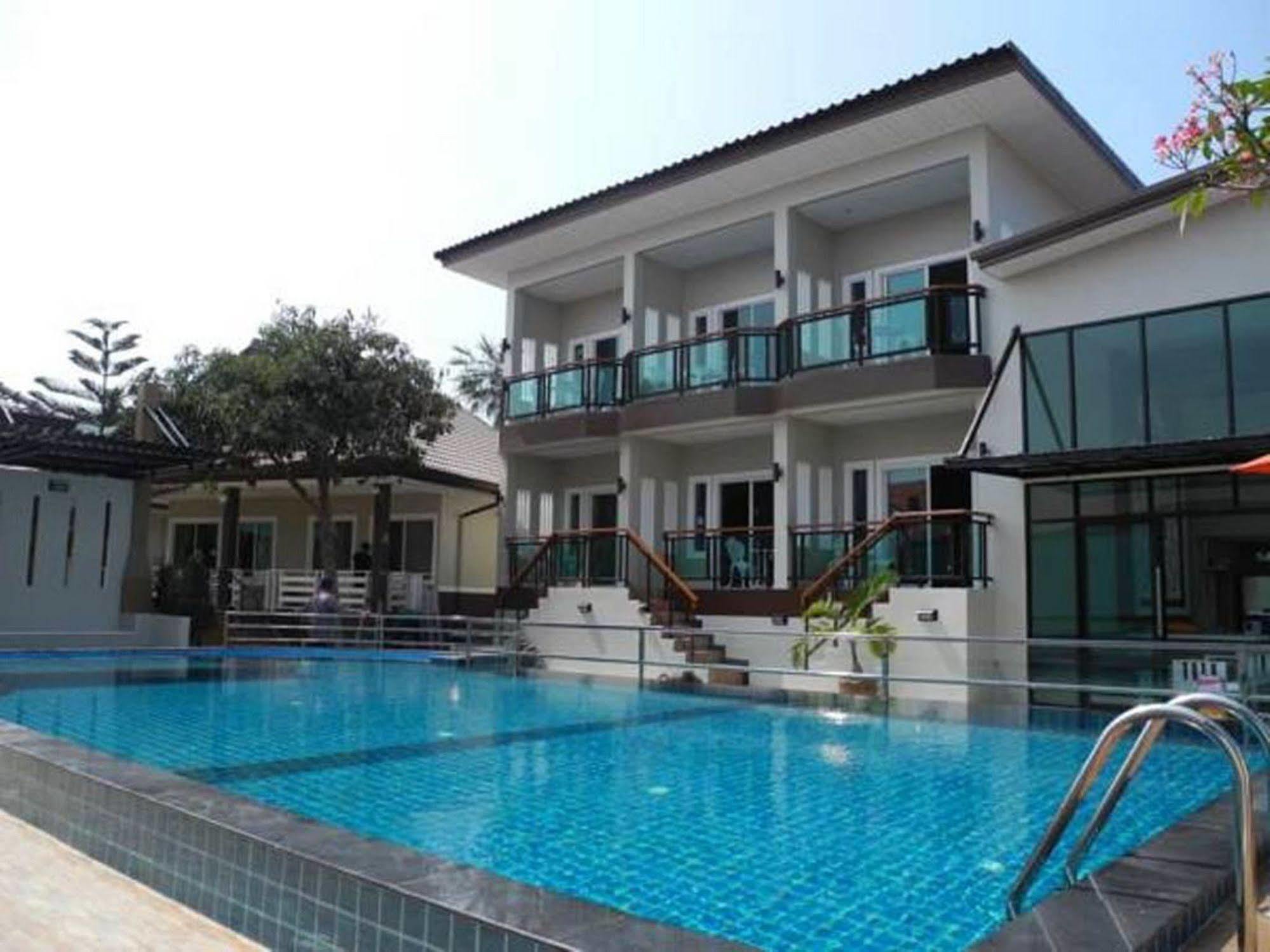 Bee Orchid Pool Villa Pattaya Bagian luar foto